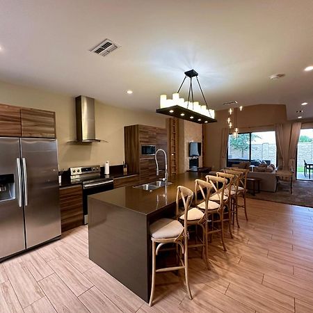 Luxury Home In Orlando With Private Hot Tub - 7 Min From Disney Parks - 3 Bedrooms And 4 Bathrooms! Exteriér fotografie