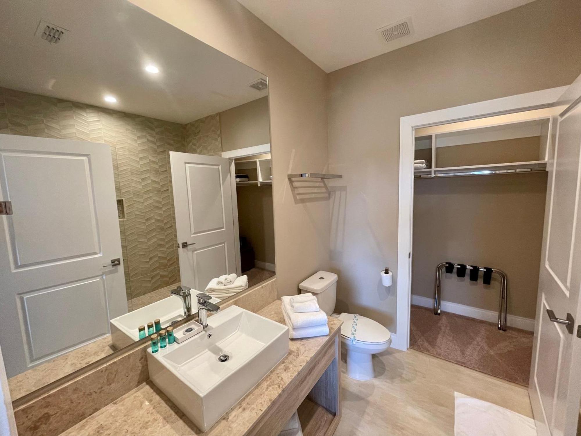 Luxury Home In Orlando With Private Hot Tub - 7 Min From Disney Parks - 3 Bedrooms And 4 Bathrooms! Exteriér fotografie