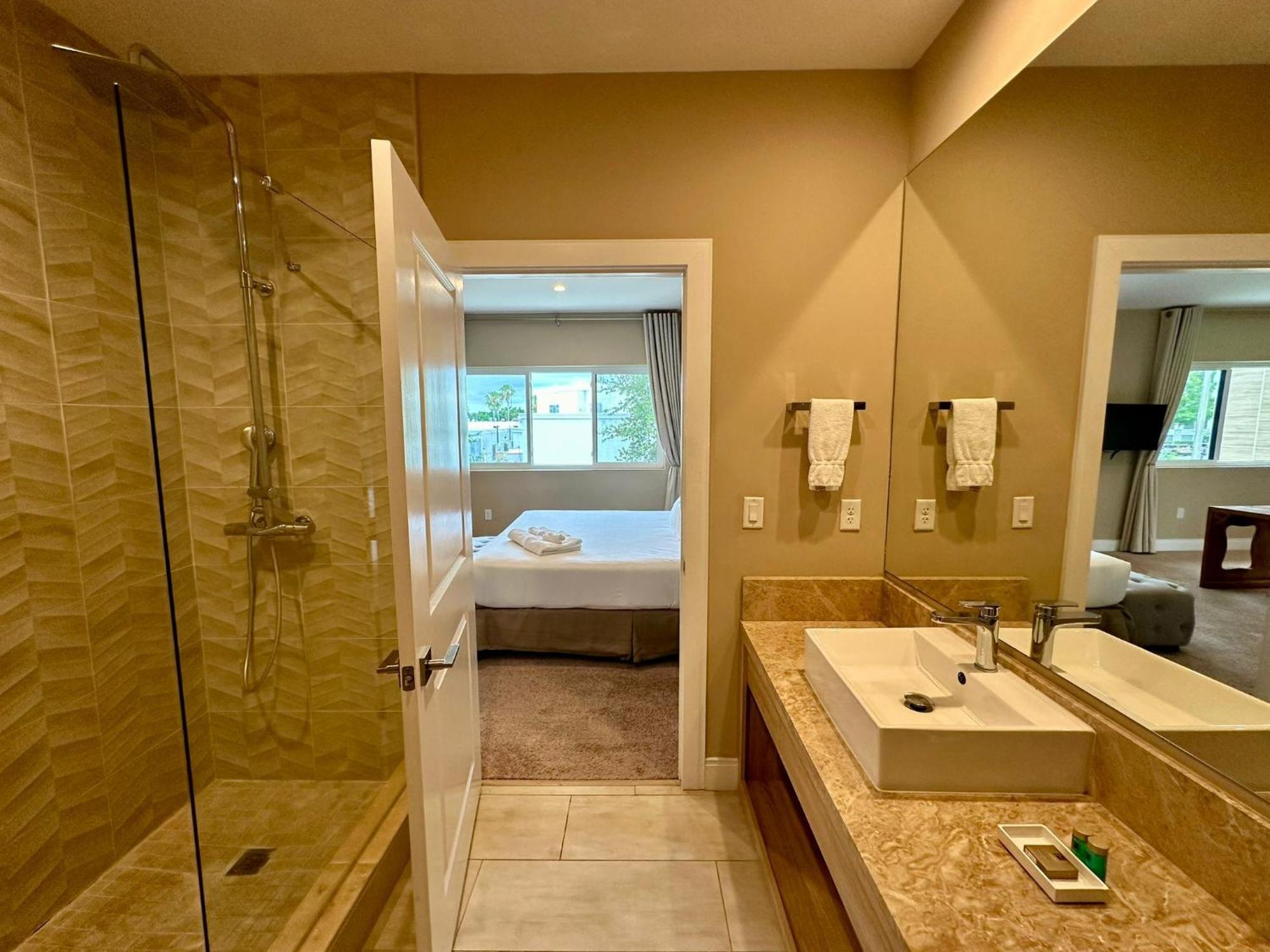 Luxury Home In Orlando With Private Hot Tub - 7 Min From Disney Parks - 3 Bedrooms And 4 Bathrooms! Exteriér fotografie